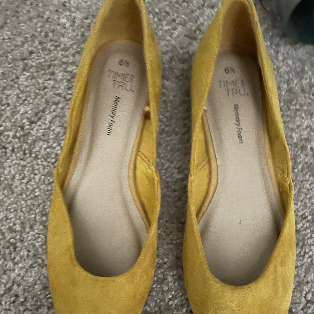 Time and tru yellow flat pointy shoe